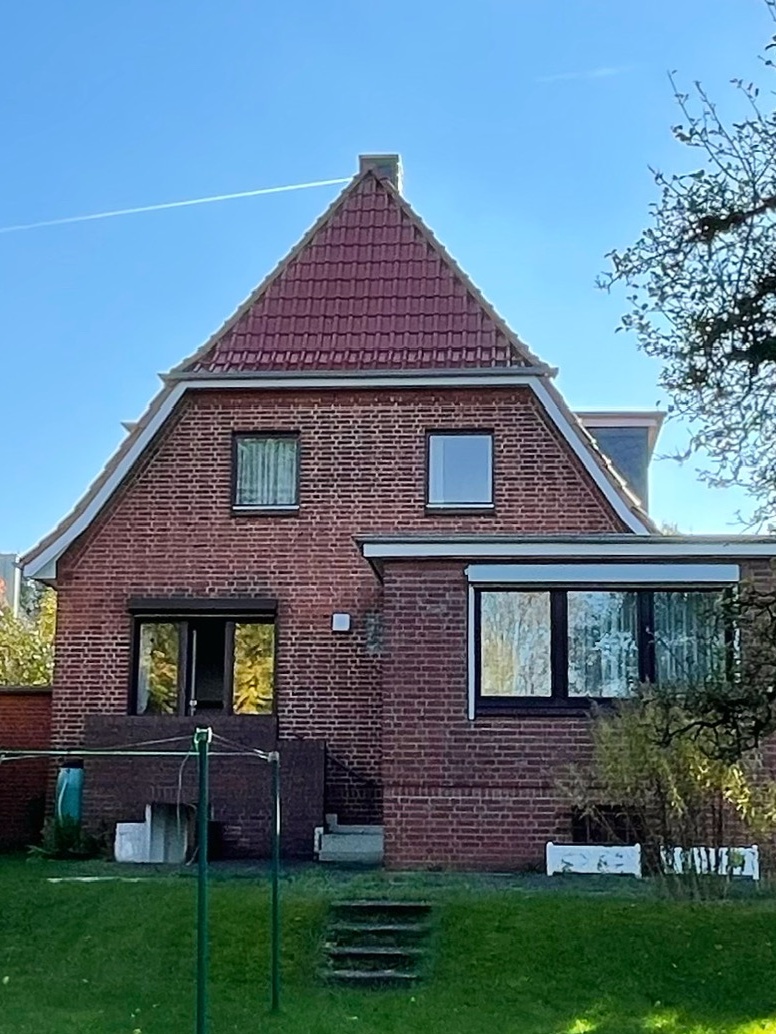 Das Bestandsgebäude ohne Anbau vor der Sanierung
